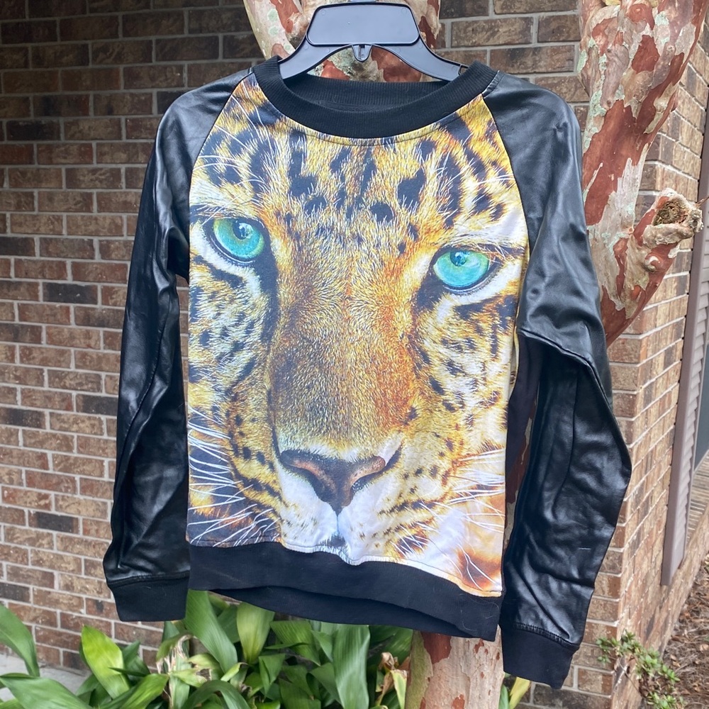 Black Faux Leather Sleeve Sweatshirt with Leopard Face Print🐆